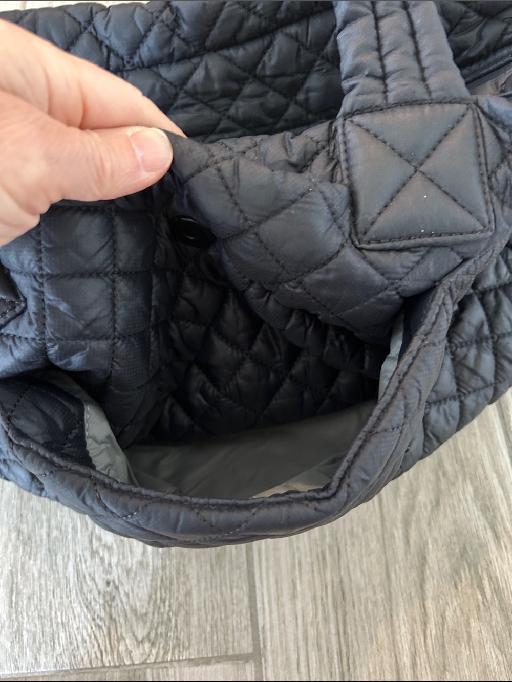 MZ Wallace Jim travel bag Black Quilted Nylon Shoulder Bag - Picture 14 of 15